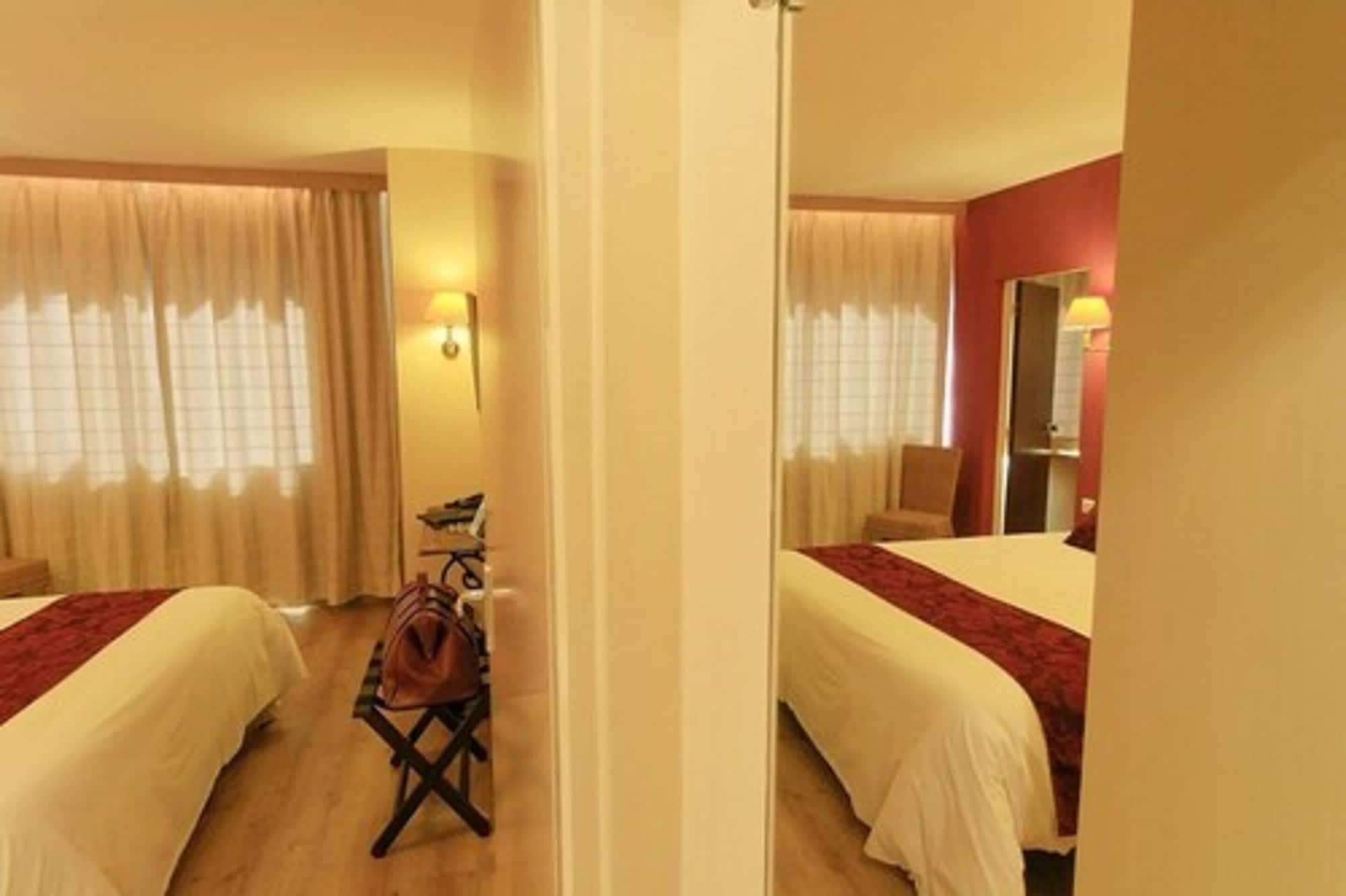 Logis Nimotel Hotel Cosy Nîmes Exterior foto