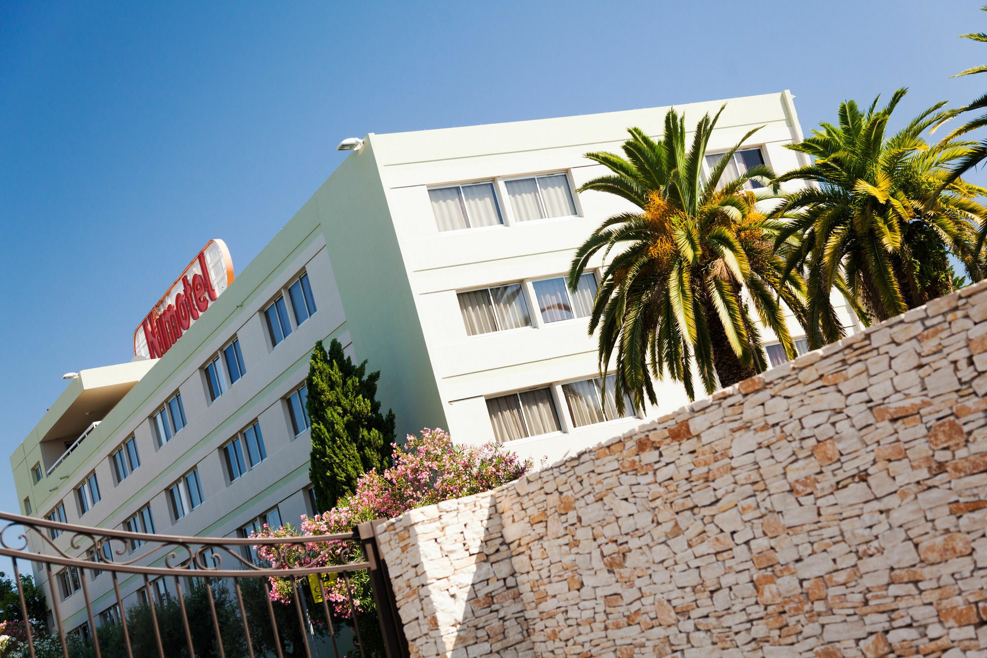 Logis Nimotel Hotel Cosy Nîmes Exterior foto